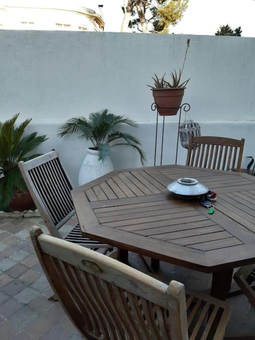 Grand Studio Avec Patio Marsella Exterior foto
